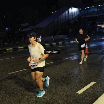 Runner Photo 7895204