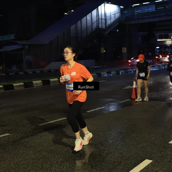 Runner Photo 7895243