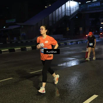 Runner Photo 7895246