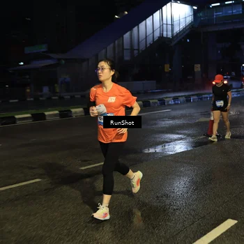 Runner Photo 7895250