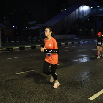 Runner Photo 7895257