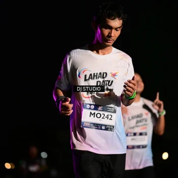 Runner Photo 7895265