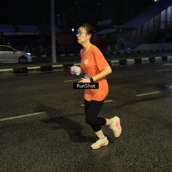 Runner Photo 7895284