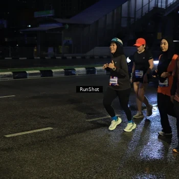 Runner Photo 7895293