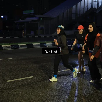 Runner Photo 7895303