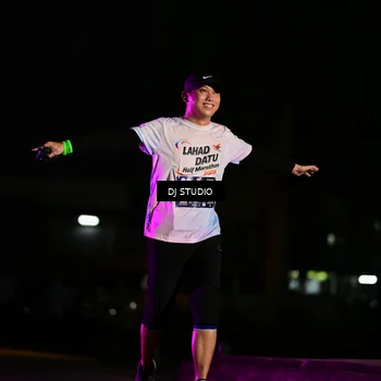 Runner Photo 7895318