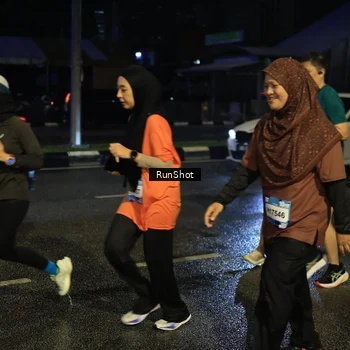Runner Photo 7895340