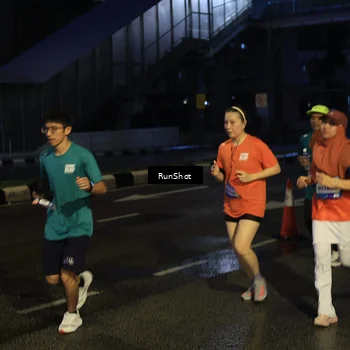 Runner Photo 7895348