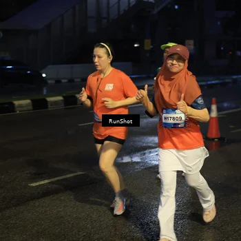 Runner Photo 7895361