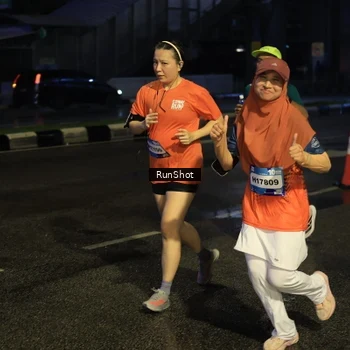 Runner Photo 7895370