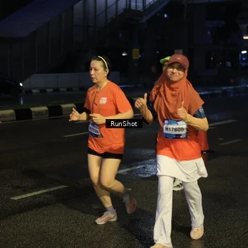 Runner Photo 7895374