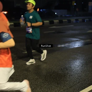Runner Photo 7895382