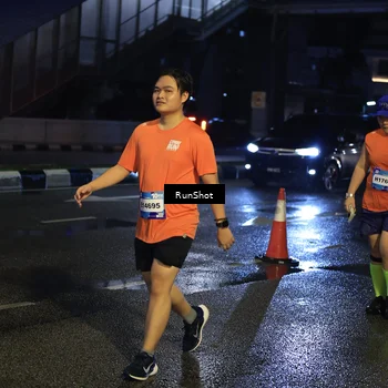 Runner Photo 7895419