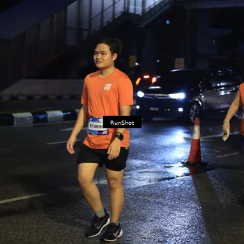 Runner Photo 7895426