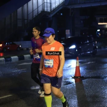 Runner Photo 7895442