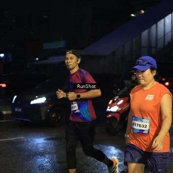 Runner Photo 7895458