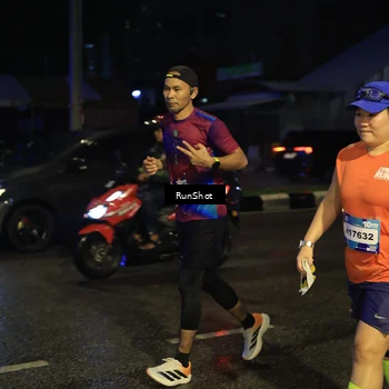 Runner Photo 7895465
