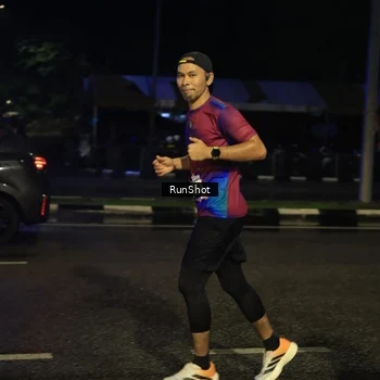 Runner Photo 7895478