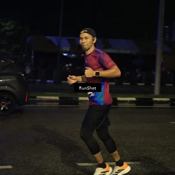 Runner Photo 7895479