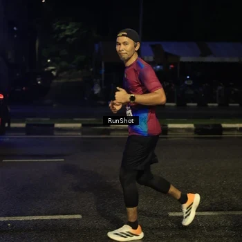Runner Photo 7895485