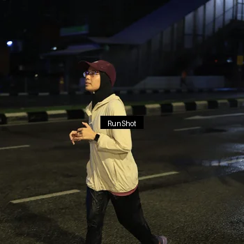 Runner Photo 7895502