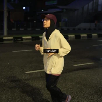 Runner Photo 7895508