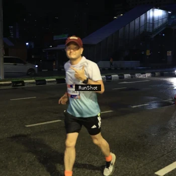 Runner Photo 7895530