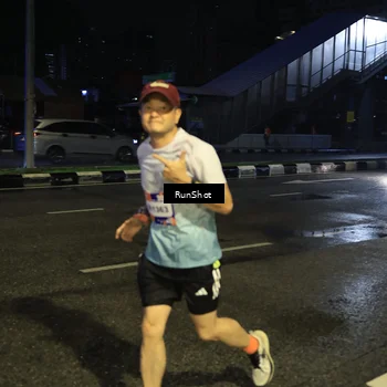 Runner Photo 7895536