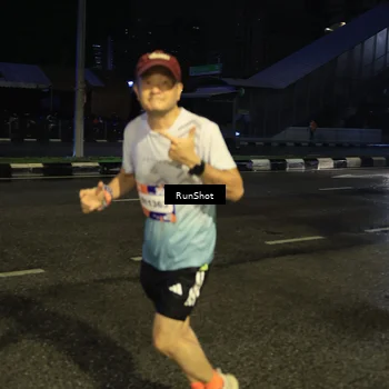 Runner Photo 7895539