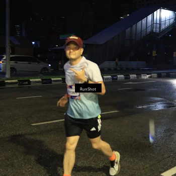Runner Photo 7895550