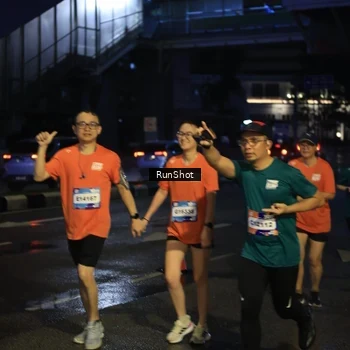 Runner Photo 7895569