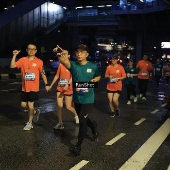 Runner Photo 7895578