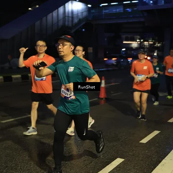 Runner Photo 7895589