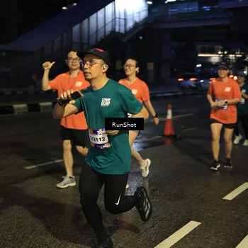 Runner Photo 7895590