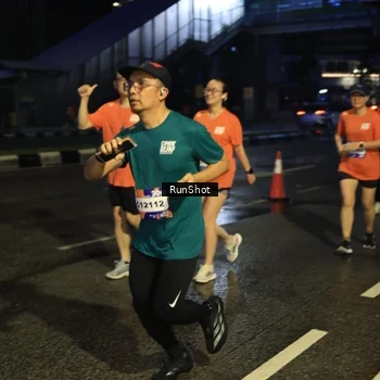 Runner Photo 7895593