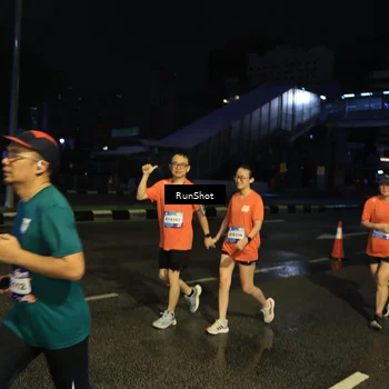 Runner Photo 7895605