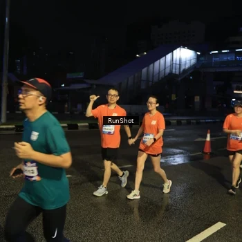 Runner Photo 7895610