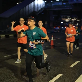 Runner Photo 7895623