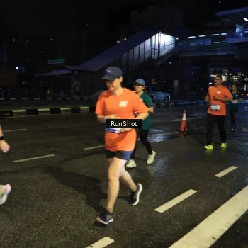 Runner Photo 7895651