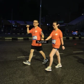 Runner Photo 7895655