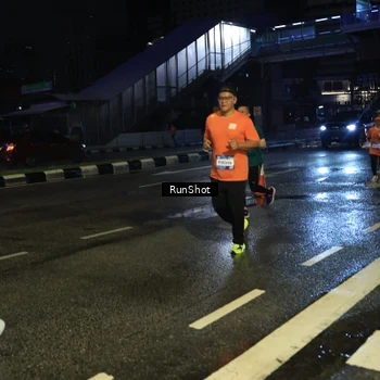 Runner Photo 7895675