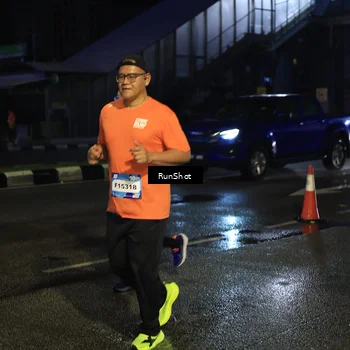Runner Photo 7895687