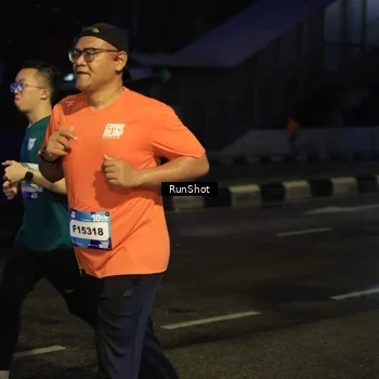Runner Photo 7895703