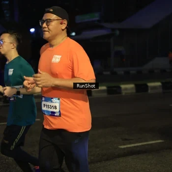 Runner Photo 7895711