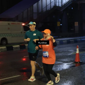 Runner Photo 7895758