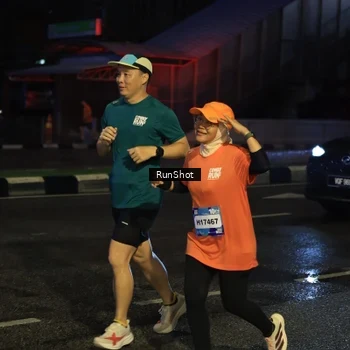 Runner Photo 7895768