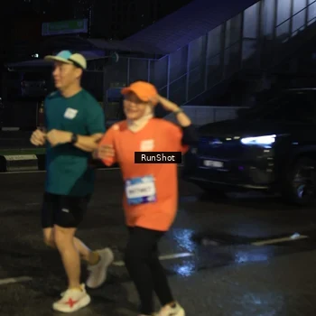 Runner Photo 7895777