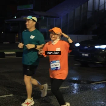 Runner Photo 7895779
