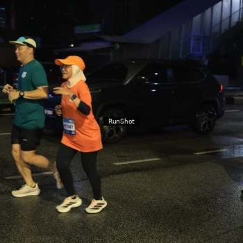 Runner Photo 7895783