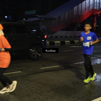 Runner Photo 7895791